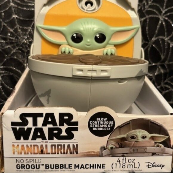 New in Box Star Wars The Mandalorian Grogu Bubble Machine - Picture 1 of 2